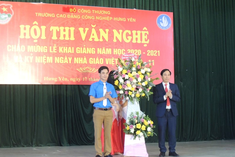 HỘI THI VĂN NGHỆ CHÀO MỪNG LỄ KHAI GIẢNG NĂM HỌC 2020-2021 VÀ KỶ NIỆM 38 NĂM NGÀY NHÀ GIÁO VIỆT NAM 20-11