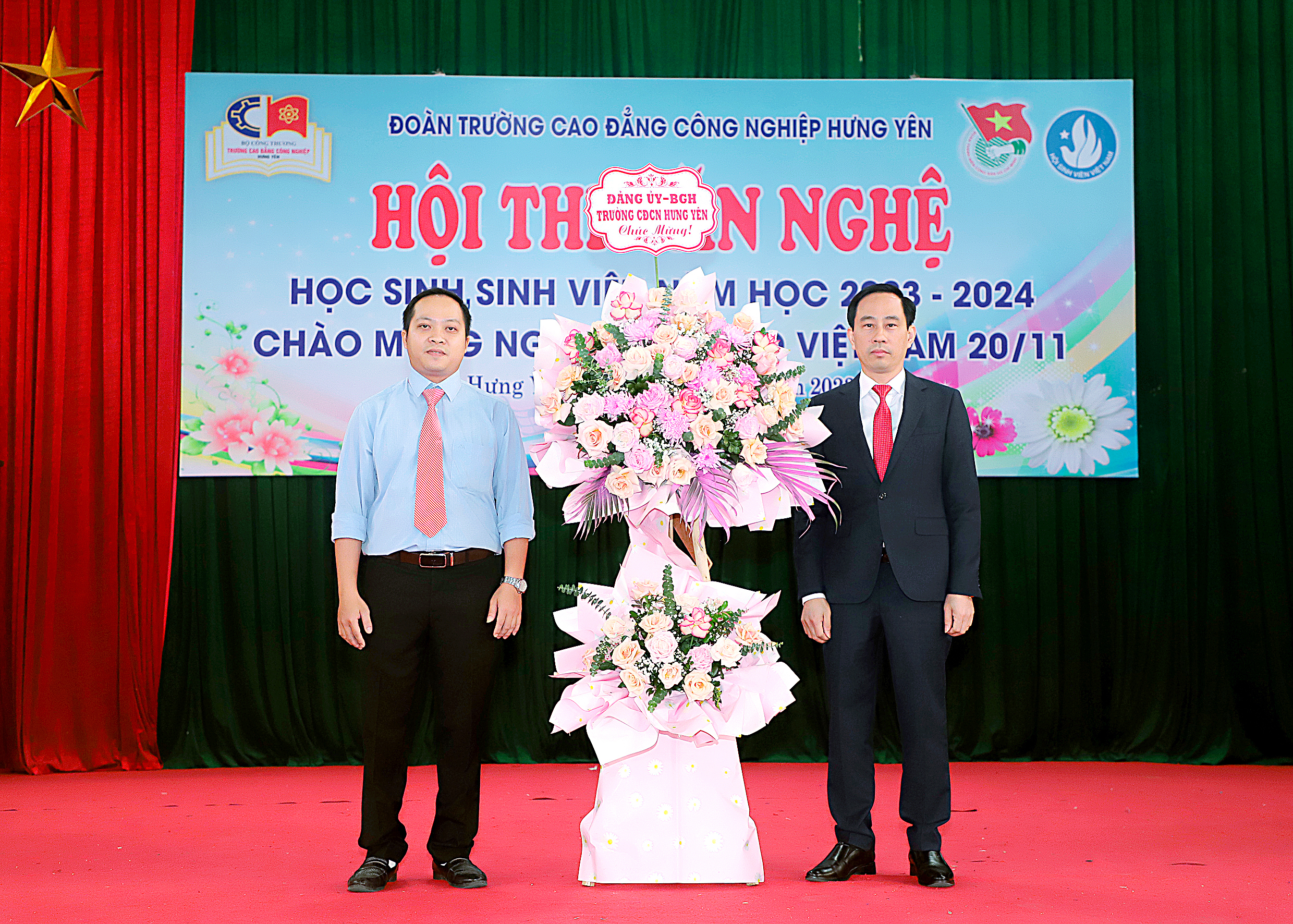 HỘI THI VĂN NGHỆ HSSV NĂM HỌC 2023-2024 CHÀO MỪNG NGÀY NHÀ GIÁO VIỆT NAM 20/11