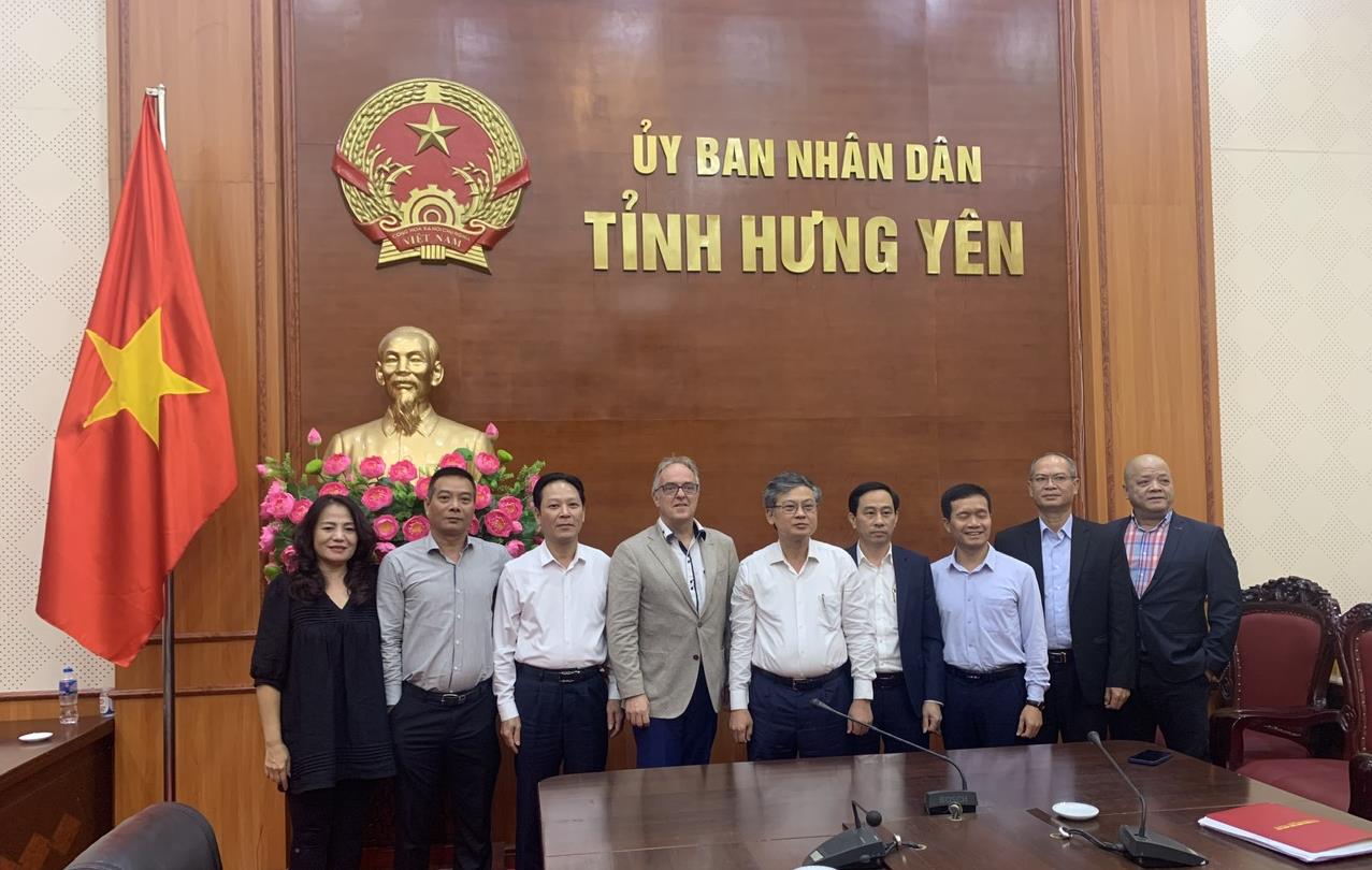 UBND tỉnh Hưng Yên làm việc với Đoàn công tác của Công ty Akadia Power Gmbh (Cộng hòa Liên bang Đức) về việc hợp tác giữa Công ty và Nhà trường