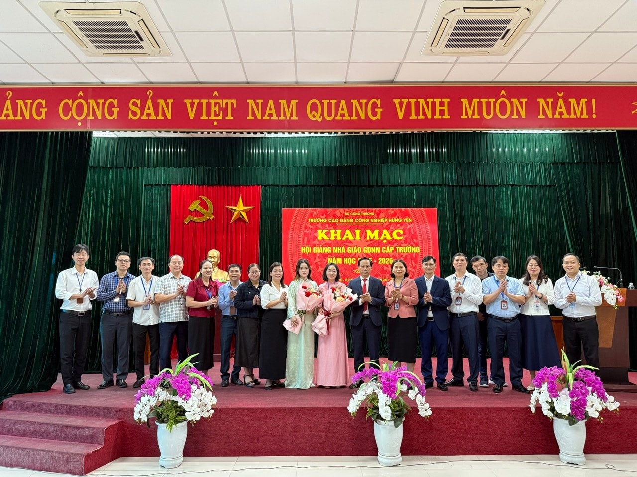 KHAI MẠC HỘI GIẢNG NHÀ GIÁO GDNN CẤP TRƯỜNG  NĂM HỌC 2025-2026