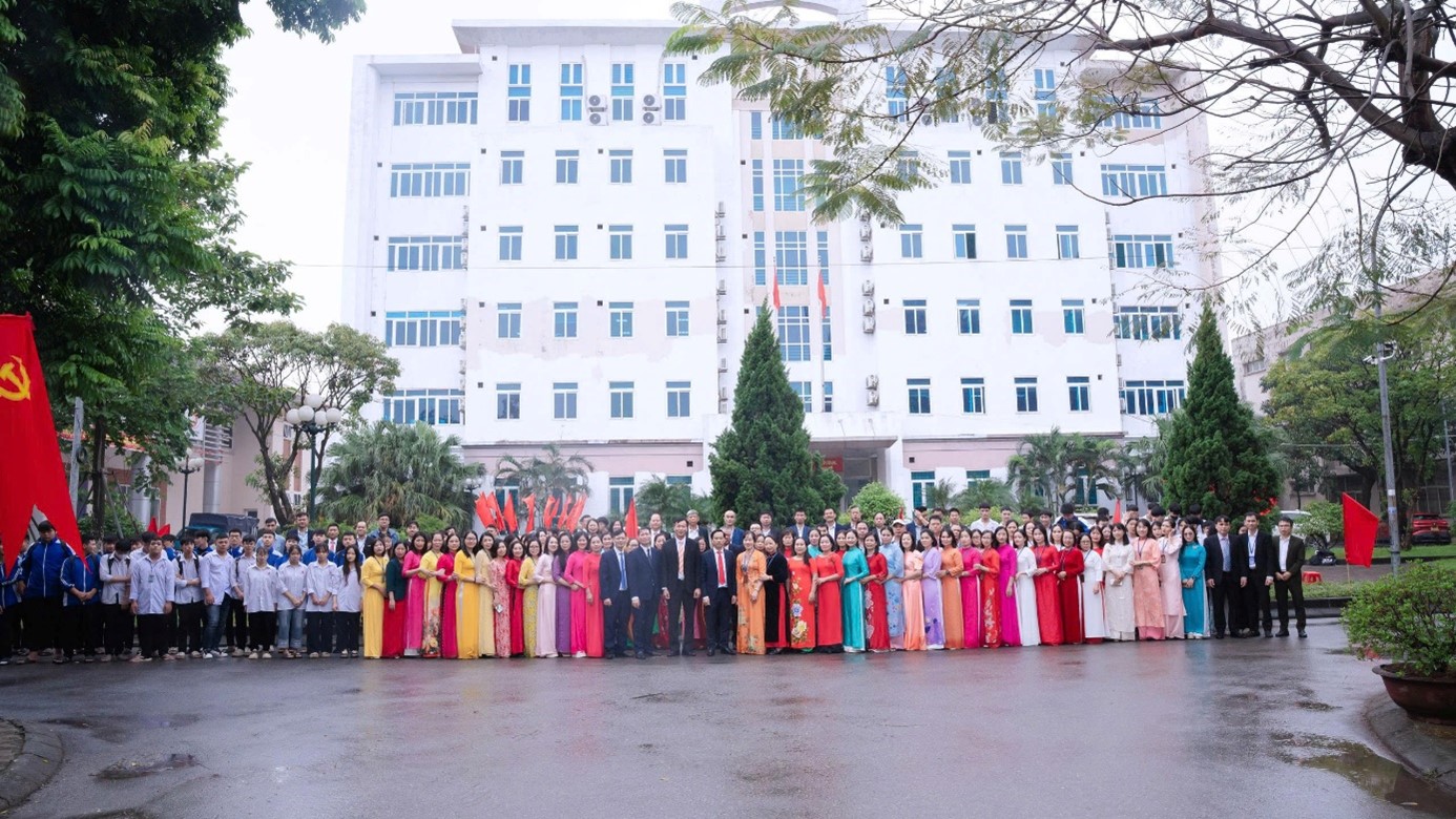 TỰ HÀO 60 NĂM TRUYỀN THỐNG TRƯỜNG CAO ĐẲNG CÔNG NGHIỆP HƯNG YÊN (1965 – 2025)